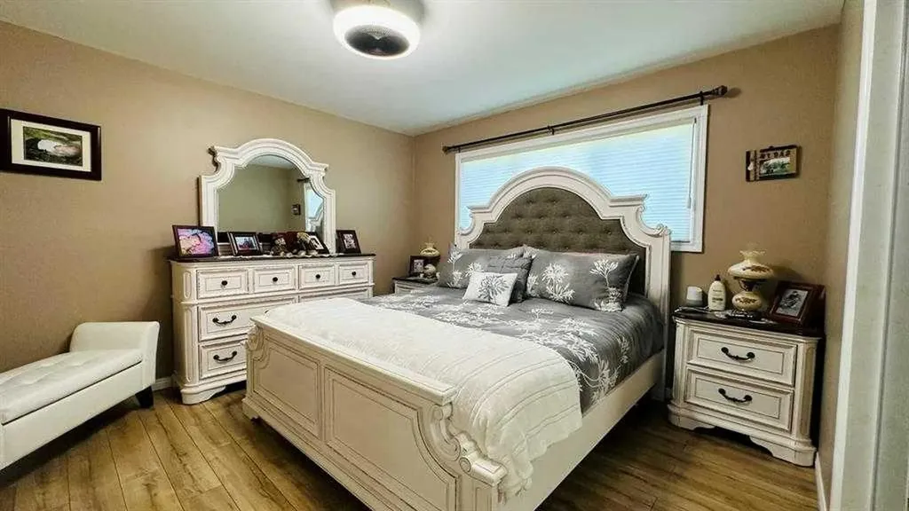 411 8 Street E Drumheller AB T0J 0Y5