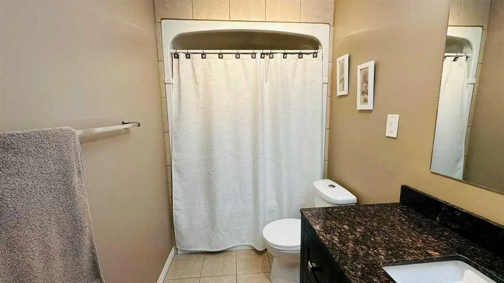 411 8 Street E Drumheller AB T0J 0Y5