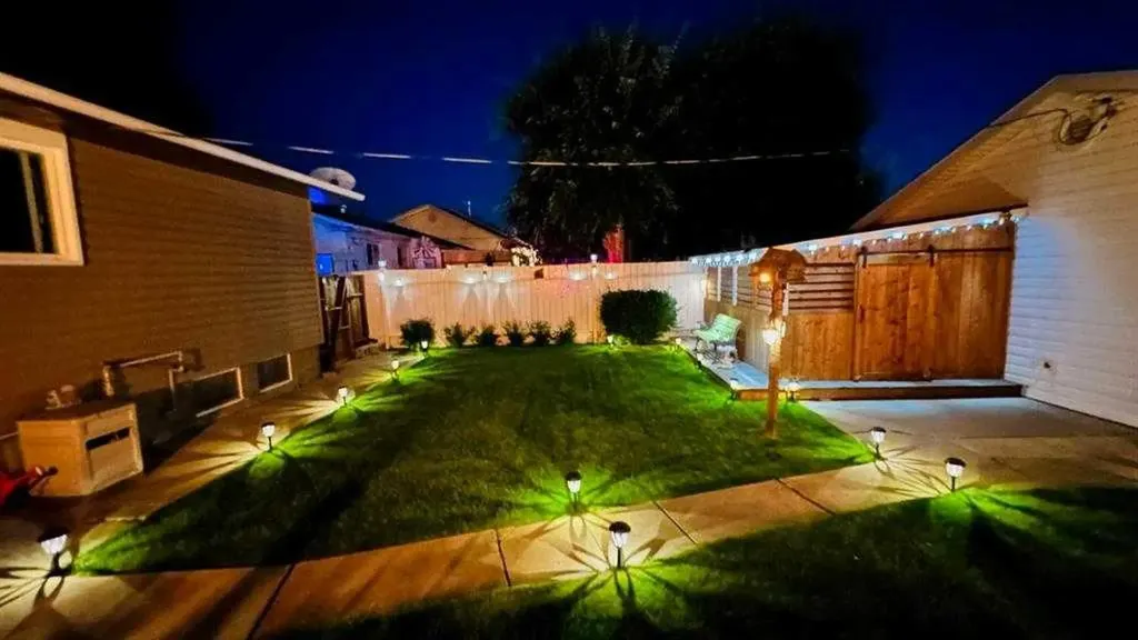 411 8 Street E Drumheller AB T0J 0Y5
