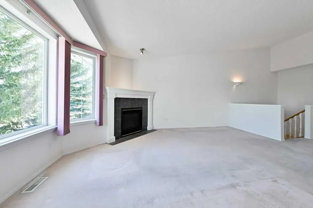 184 Valley Ridge Heights NW Calgary AB T3B 5T3