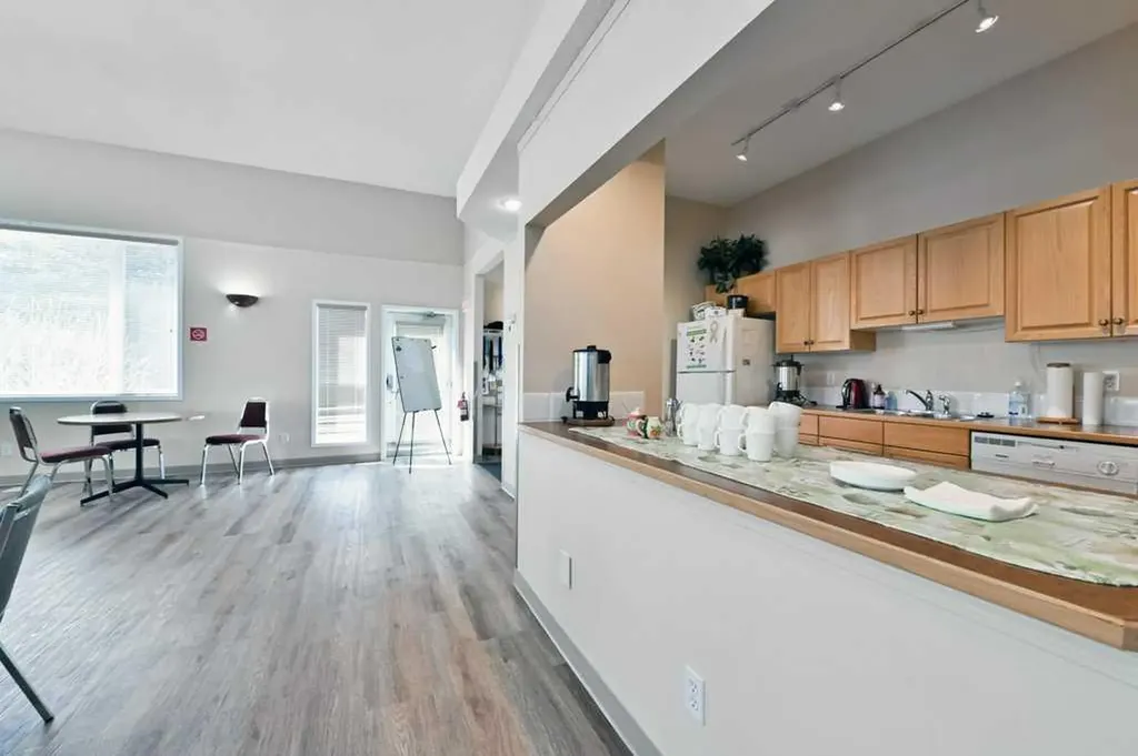 184 Valley Ridge Heights NW Calgary AB T3B 5T3