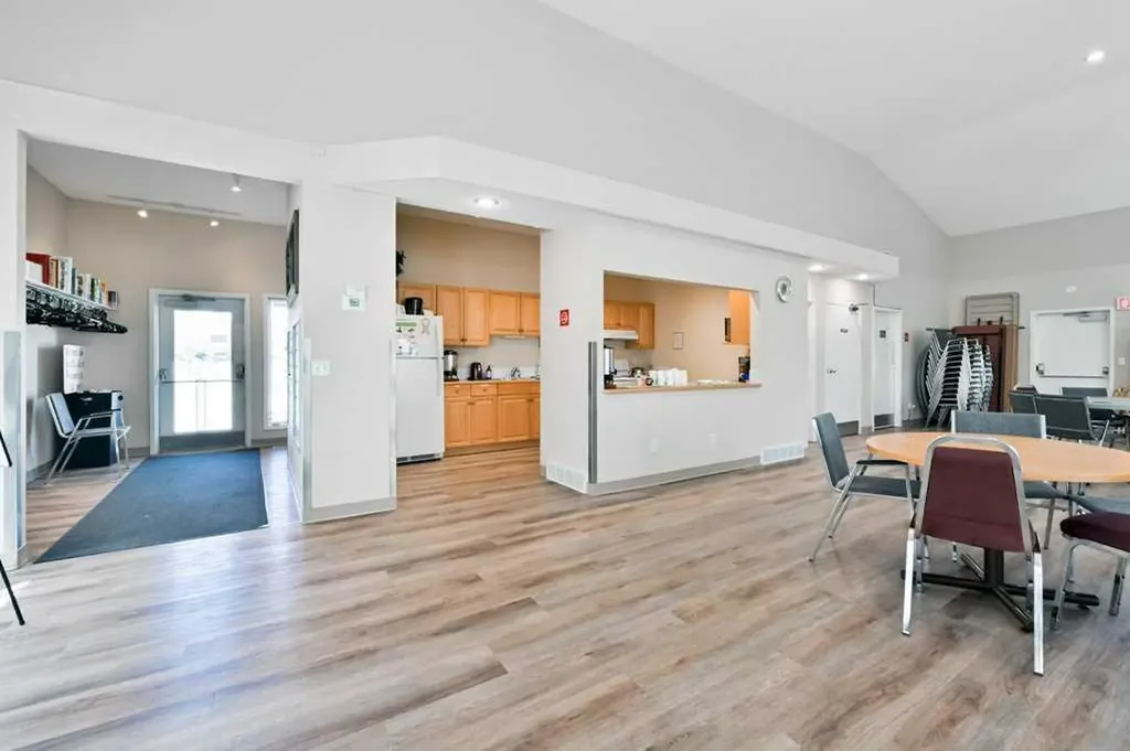 184 Valley Ridge Heights NW Calgary AB T3B 5T3