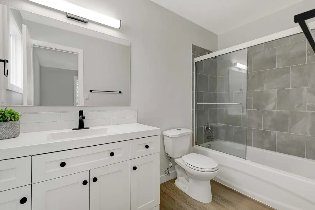 6625 Poplar Drive Grande Prairie AB T8W 1C8