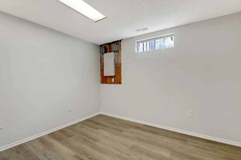 6625 Poplar Drive Grande Prairie AB T8W 1C8