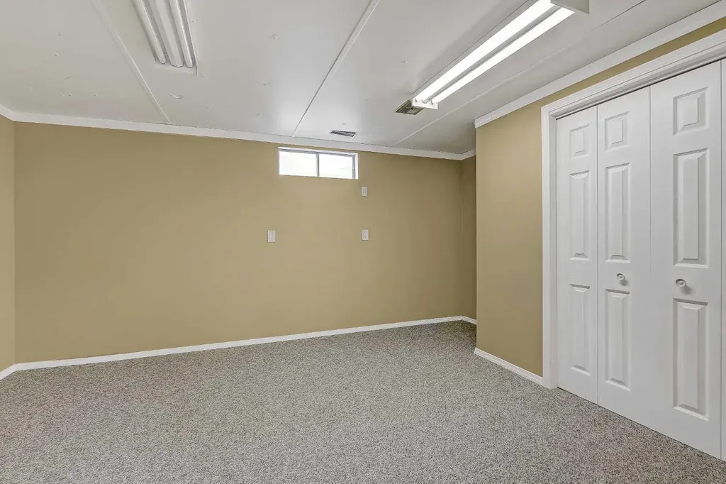6625 Poplar Drive Grande Prairie AB T8W 1C8