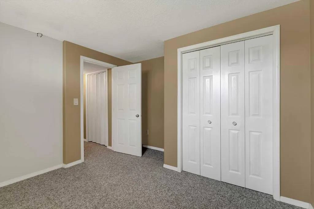 6625 Poplar Drive Grande Prairie AB T8W 1C8