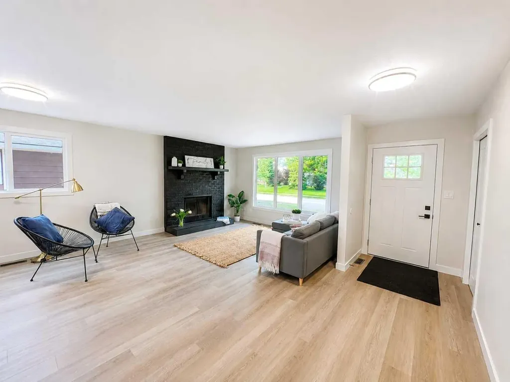 6625 Poplar Drive Grande Prairie AB T8W 1C8