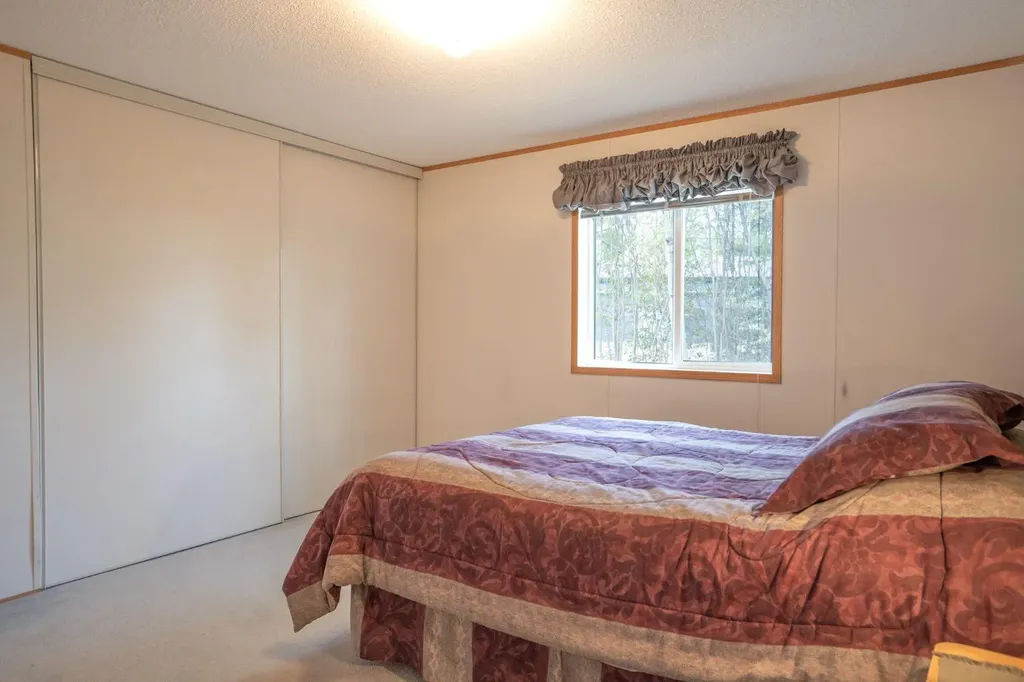 201 433042 Range Road 221 Rural Ponoka County AB T0B 0H0