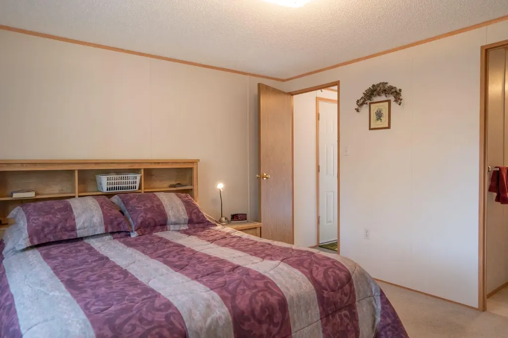 201 433042 Range Road 221 Rural Ponoka County AB T0B 0H0