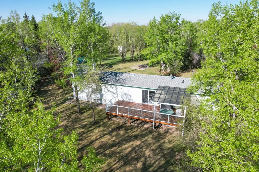 201 433042 Range Road 221 Rural Ponoka County AB T0B 0H0