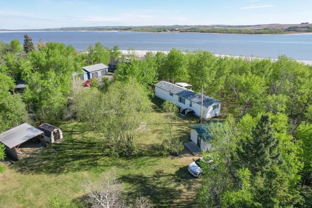 201 433042 Range Road 221 Rural Ponoka County AB T0B 0H0