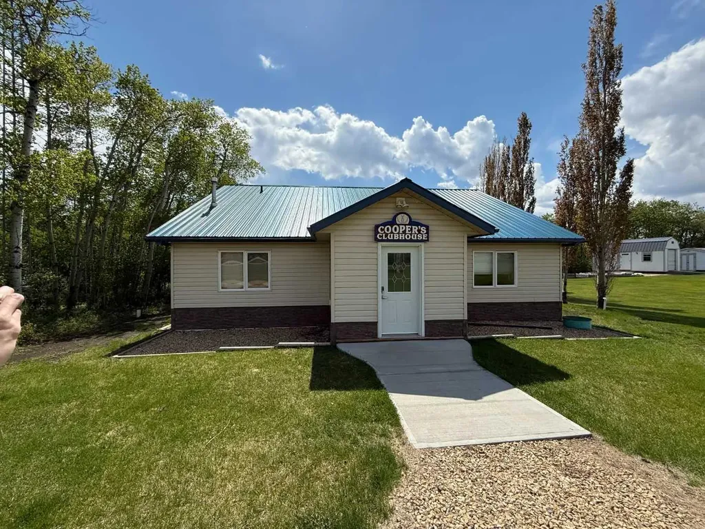 201 433042 Range Road 221 Rural Ponoka County AB T0B 0H0