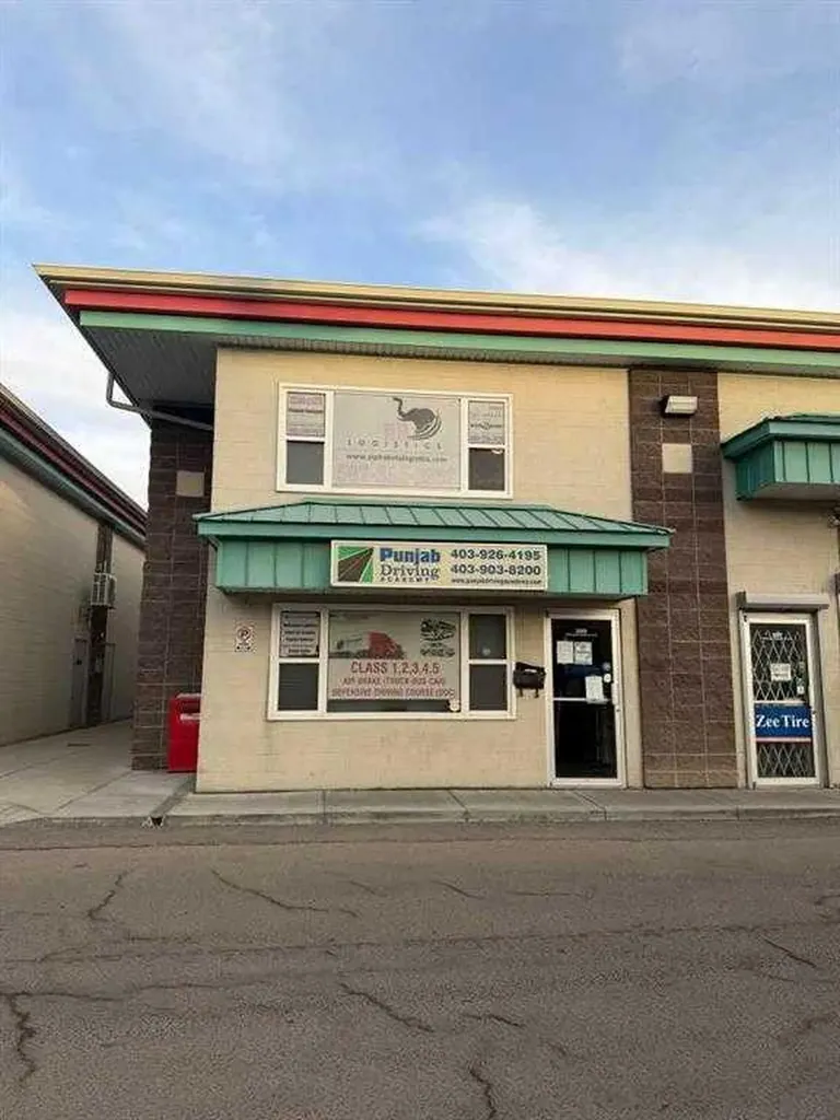 4656 Westwinds Drive NE Calgary AB T3J 3Z5