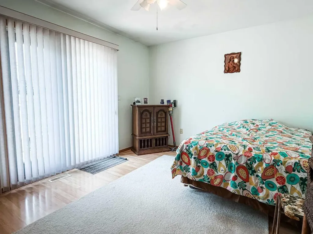 4412 57 Street Stettler AB T4K 1J1
