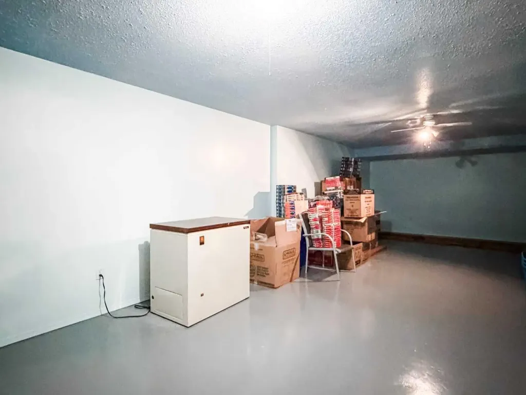 4412 57 Street Stettler AB T4K 1J1