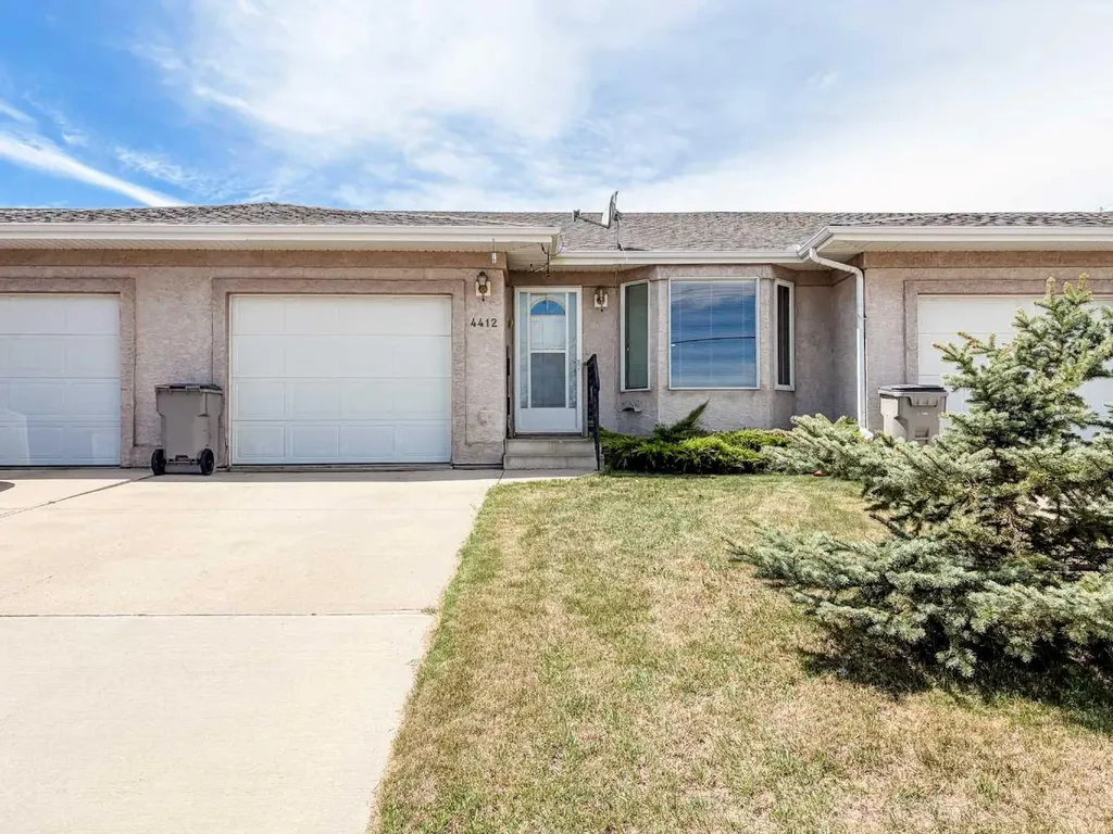 4412 57 Street Stettler AB T4K 1J1