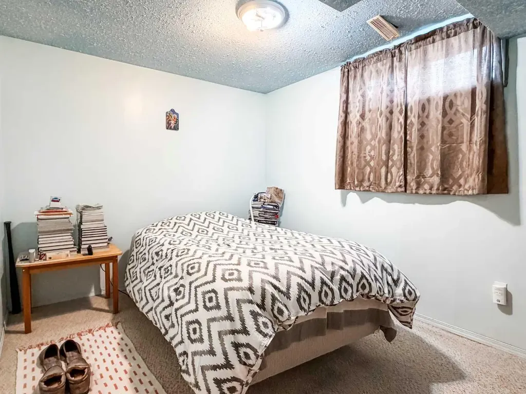 4412 57 Street Stettler AB T4K 1J1
