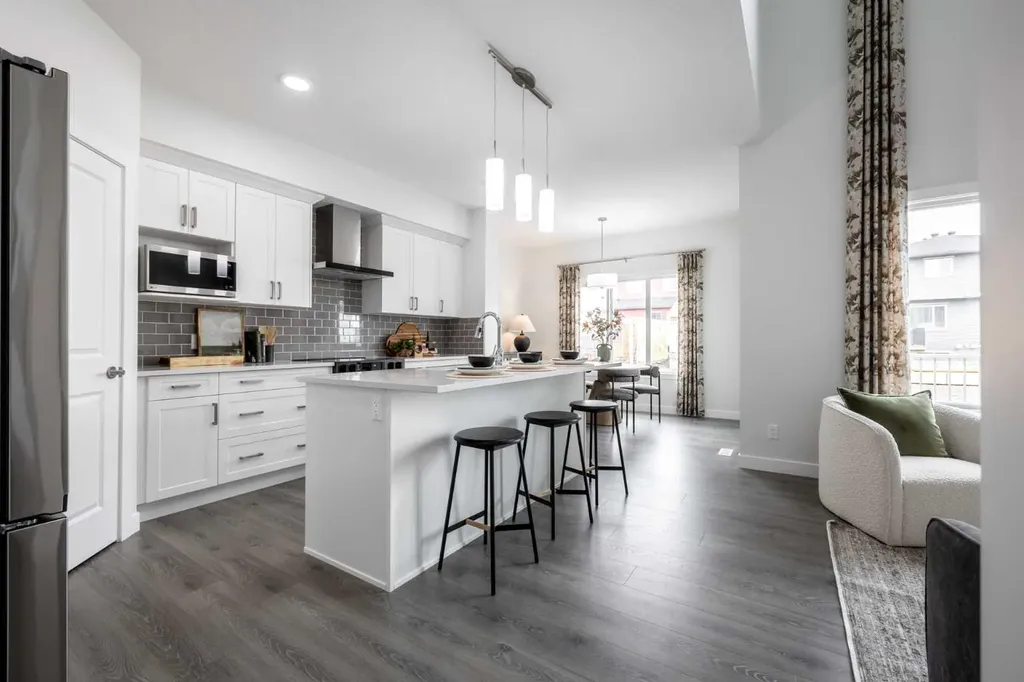 389 Sora Park SE Calgary AB T3S 0V3