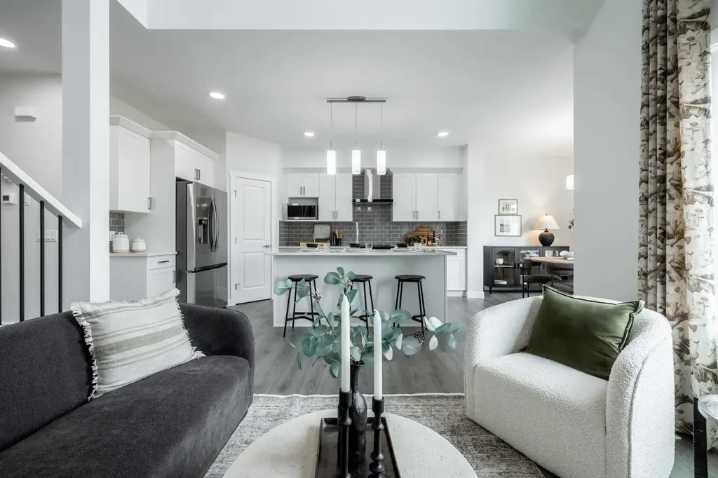 389 Sora Park SE Calgary AB T3S 0V3