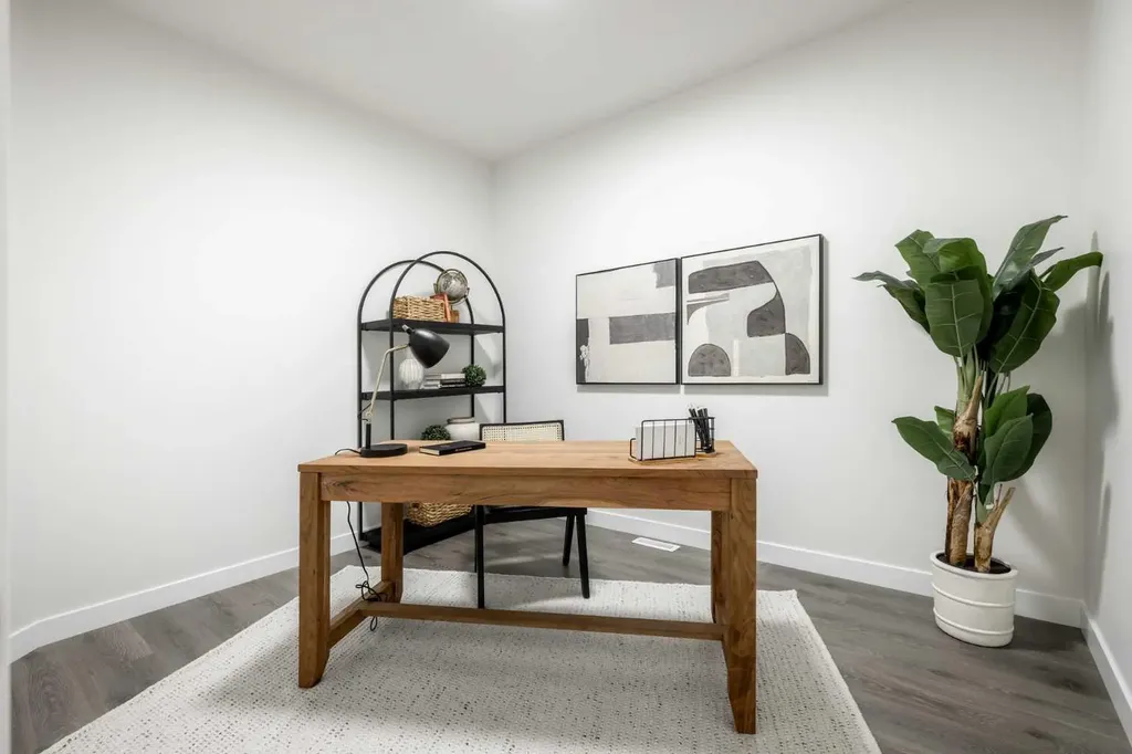 389 Sora Park SE Calgary AB T3S 0V3