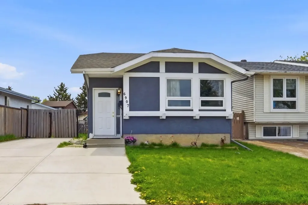 6907 4 Avenue NE Calgary AB T2A 6M1