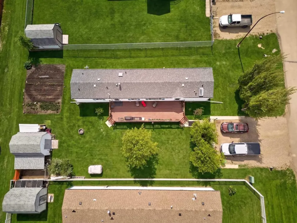 10521 102a Street La Crete AB T0H2H0