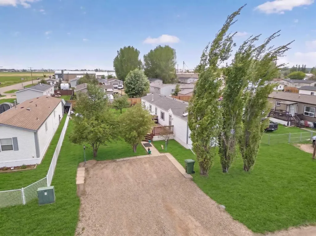 10521 102a Street La Crete AB T0H2H0