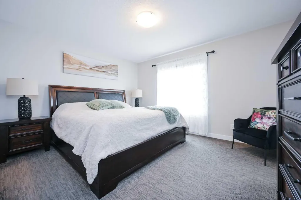 11334 62 Avenue Grande Prairie AB T8W0L3