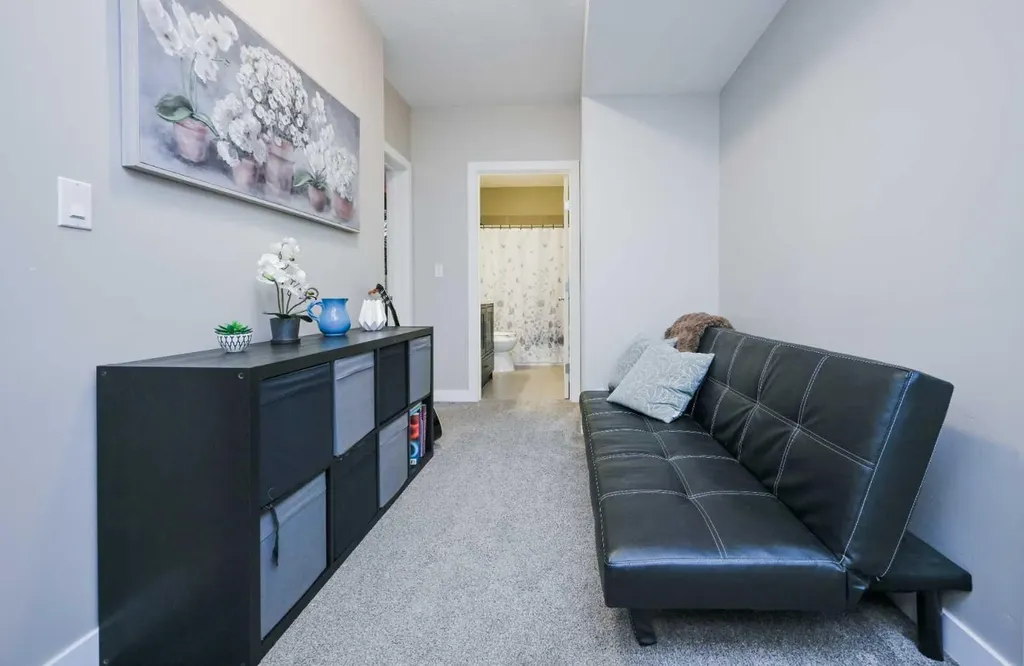 11334 62 Avenue Grande Prairie AB T8W0L3
