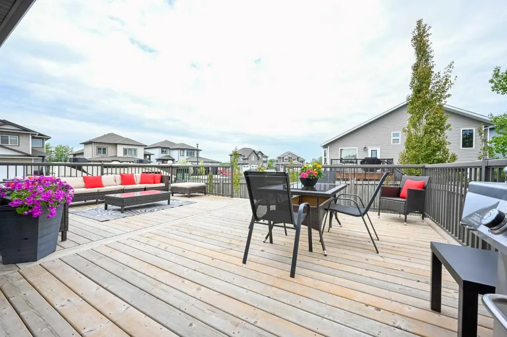 11334 62 Avenue Grande Prairie AB T8W0L3