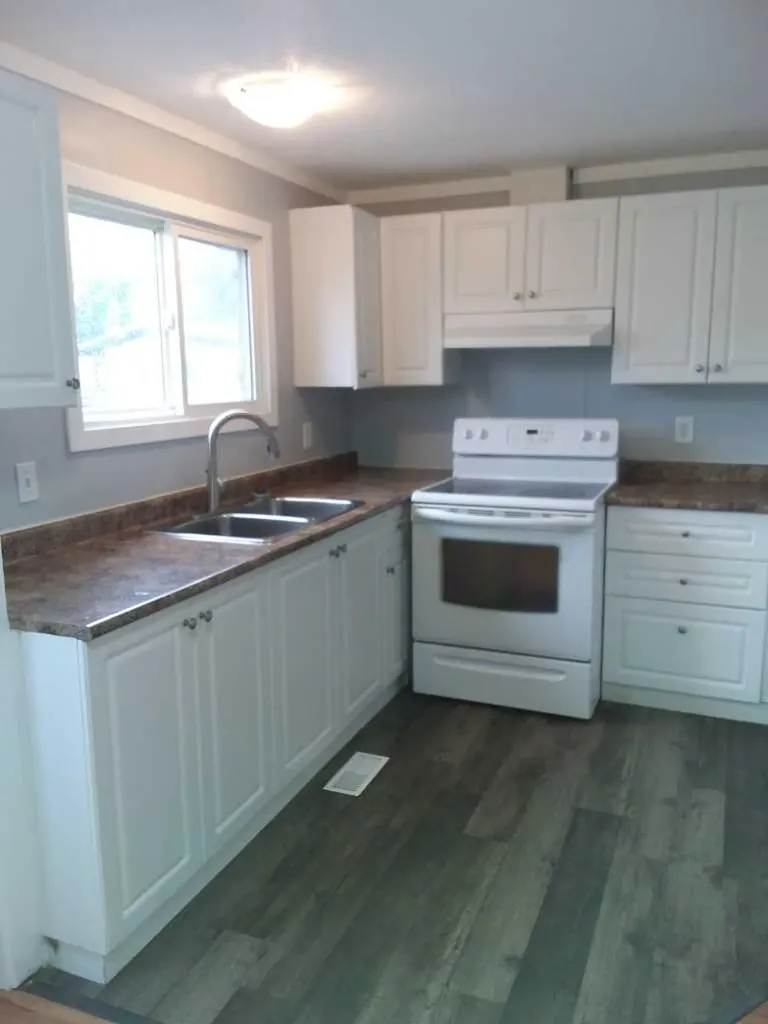 6220 17 Avenue SE Calgary AB T2A 0W6
