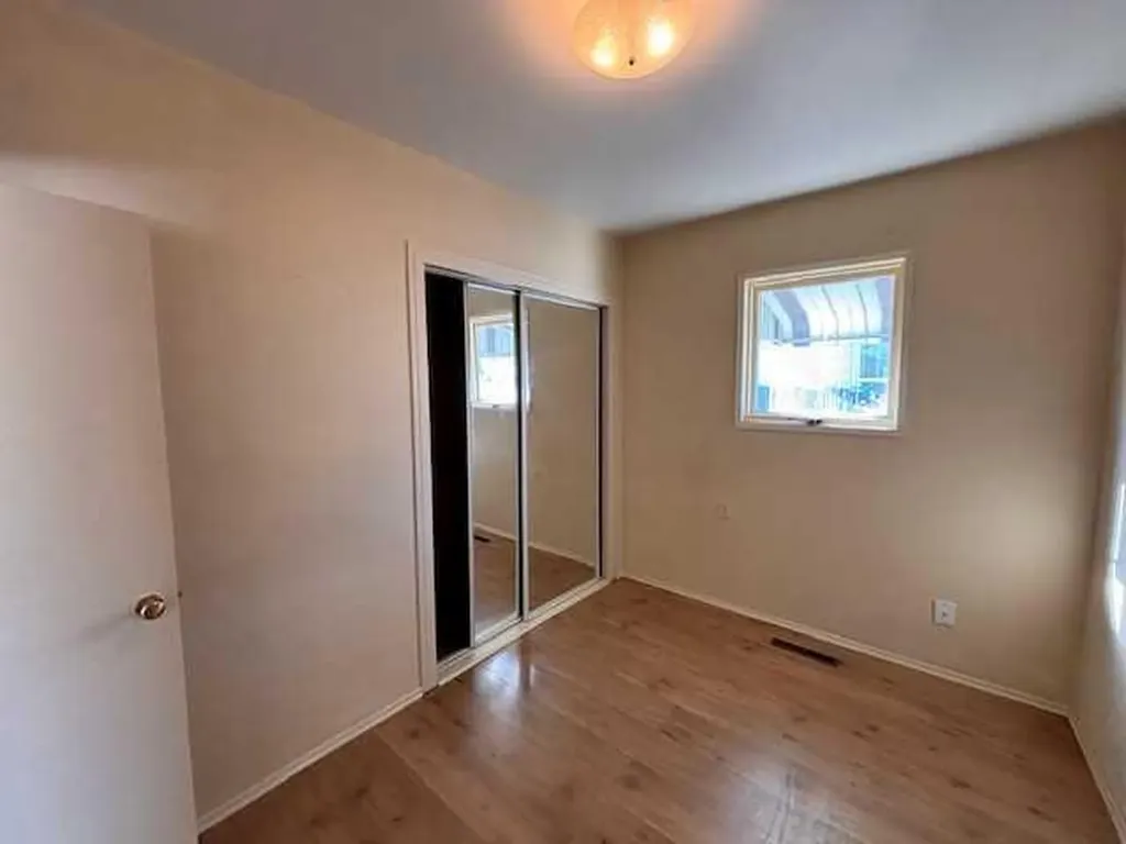 341 50 Avenue W Claresholm AB T0L0T0