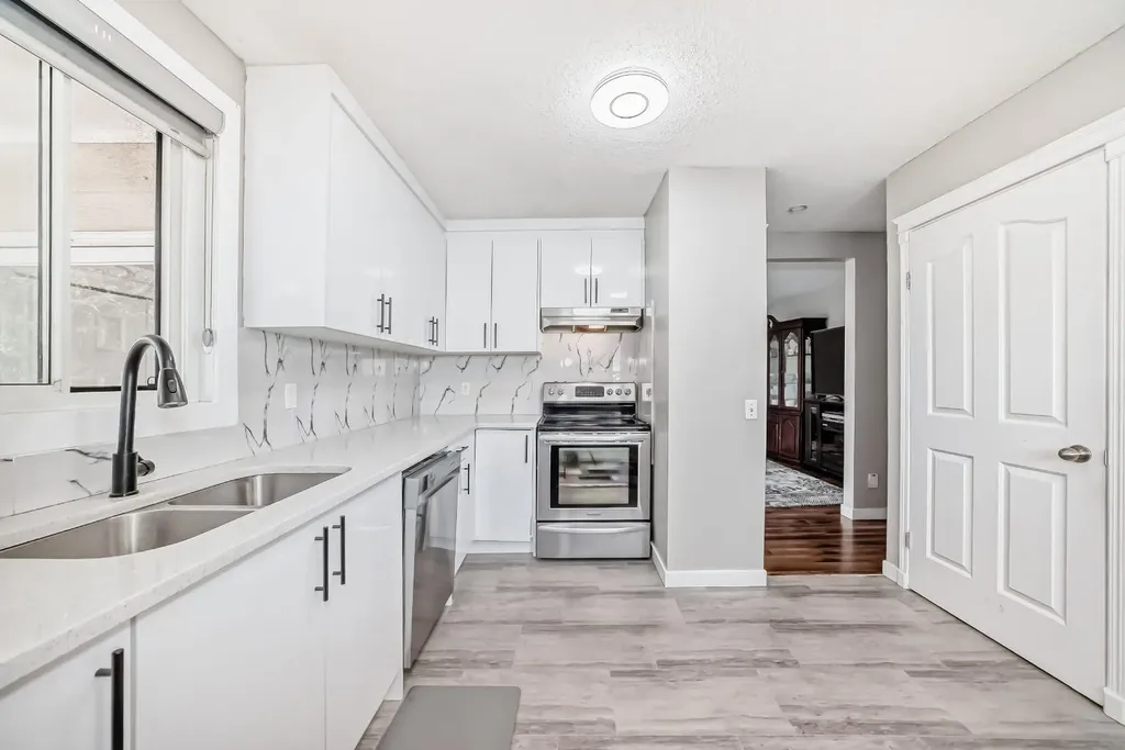 116 Pineson Place NE Calgary AB T1Y2R1