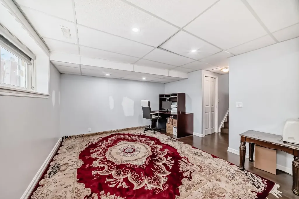 116 Pineson Place NE Calgary AB T1Y2R1