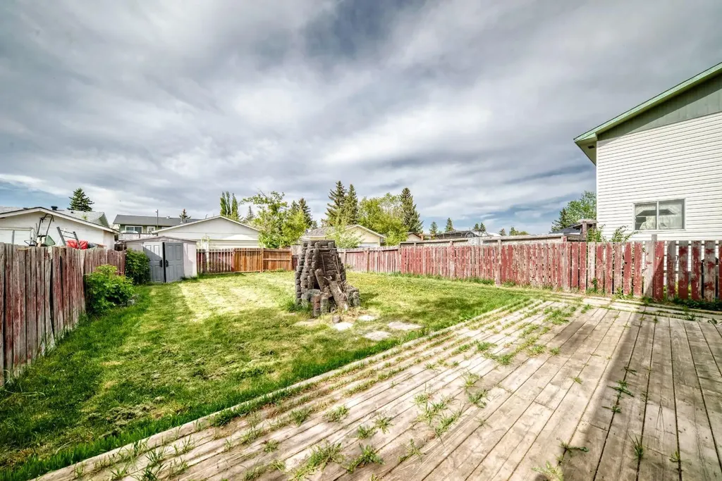 116 Pineson Place NE Calgary AB T1Y2R1