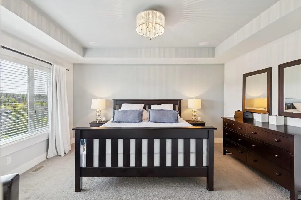 10 Timberline Place SW Calgary AB T3H 0W3