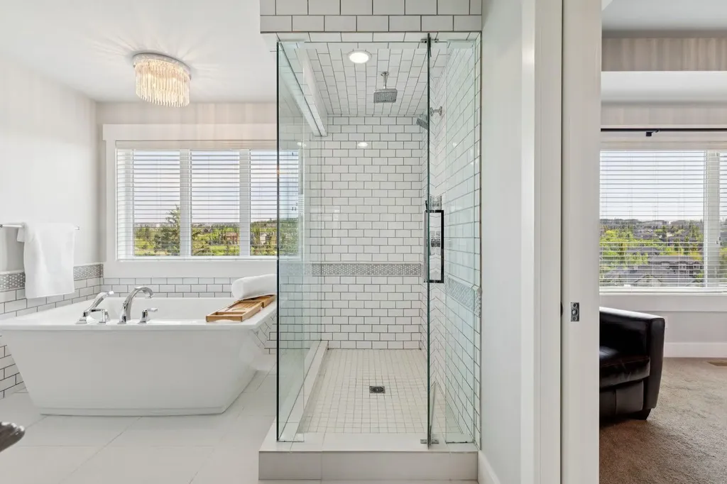 10 Timberline Place SW Calgary AB T3H 0W3