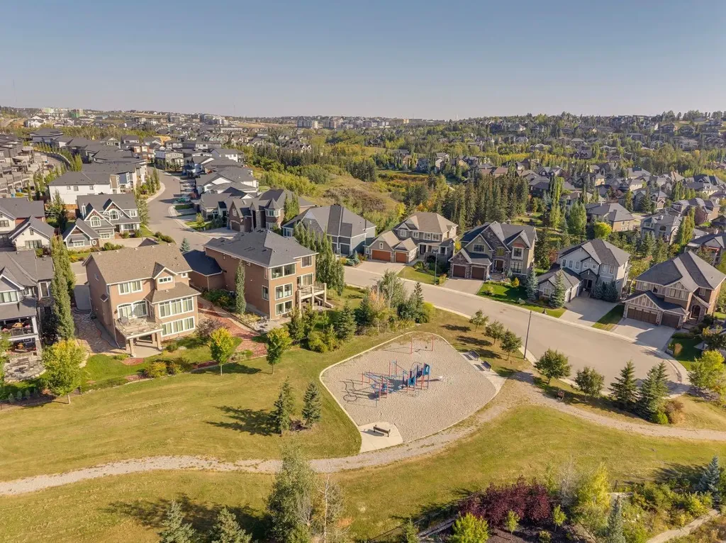 10 Timberline Place SW Calgary AB T3H 0W3
