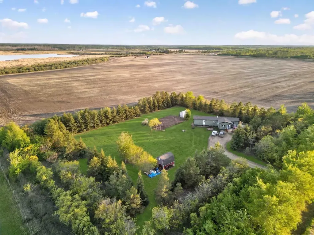 13443 Twp Road 1091 Rural Mackenzie County AB T0H 2H0