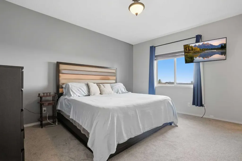 413 Sunrise Hill Diamond Valley AB T0L 2A0