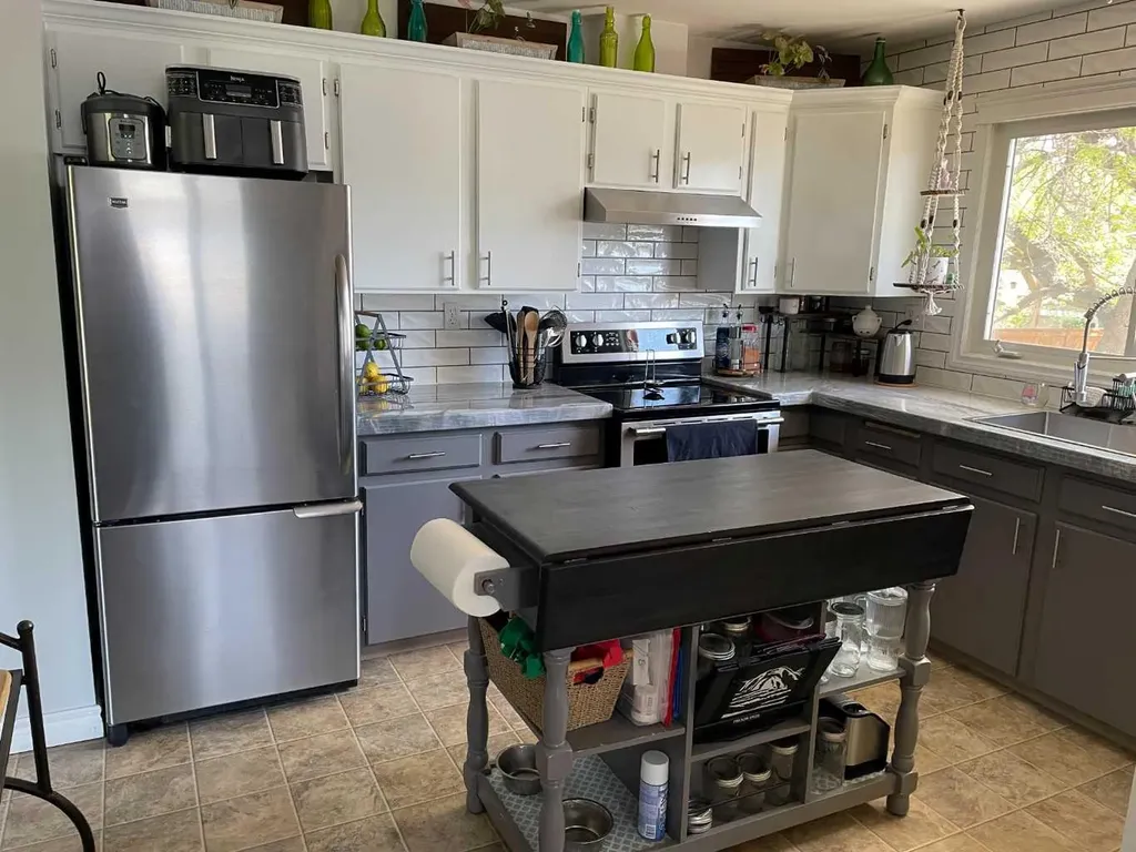 10717 103 Avenue Fairview AB T0H1L0