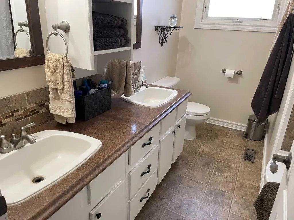 10717 103 Avenue Fairview AB T0H1L0