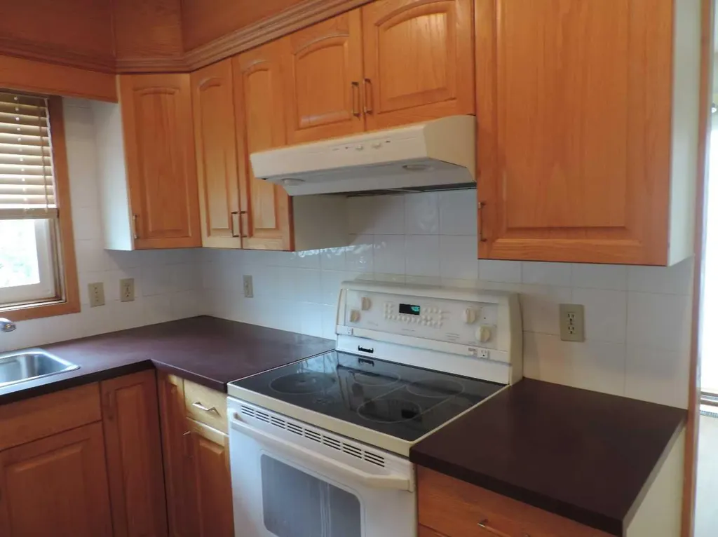 5042 51 Avenue Rimbey AB T0C 2J0