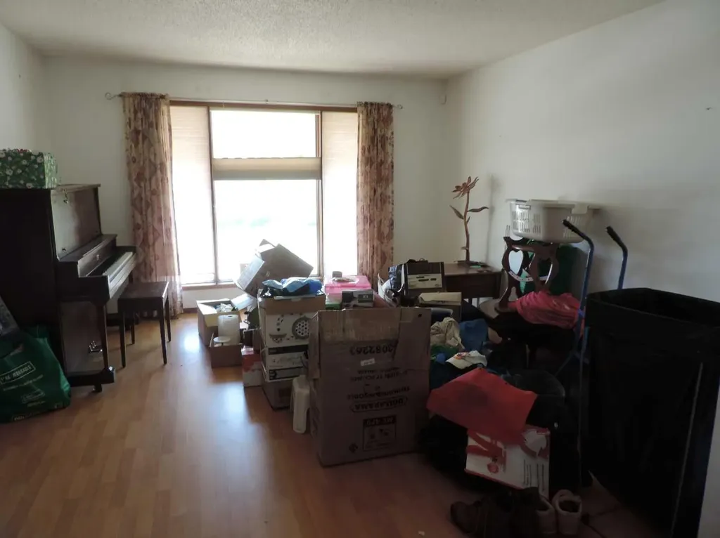 5042 51 Rimbey AB T0C 2J0