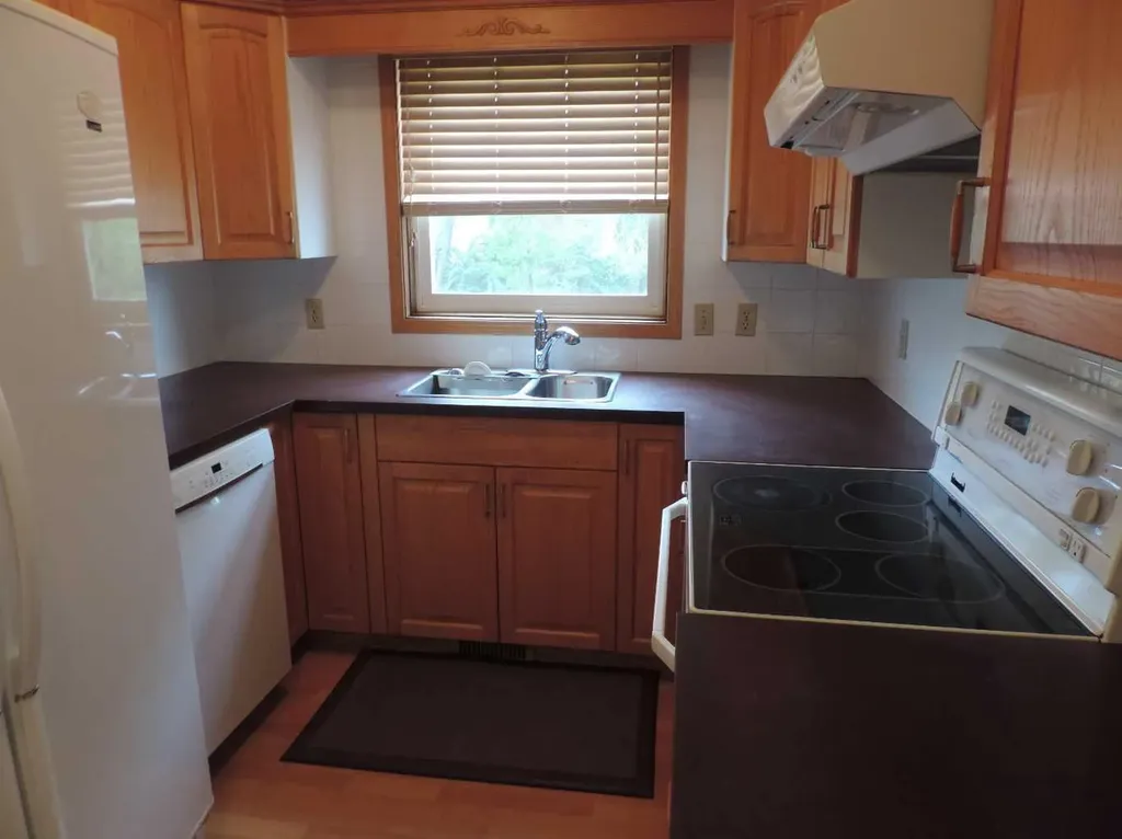 5042 51 Avenue Rimbey AB T0C 2J0