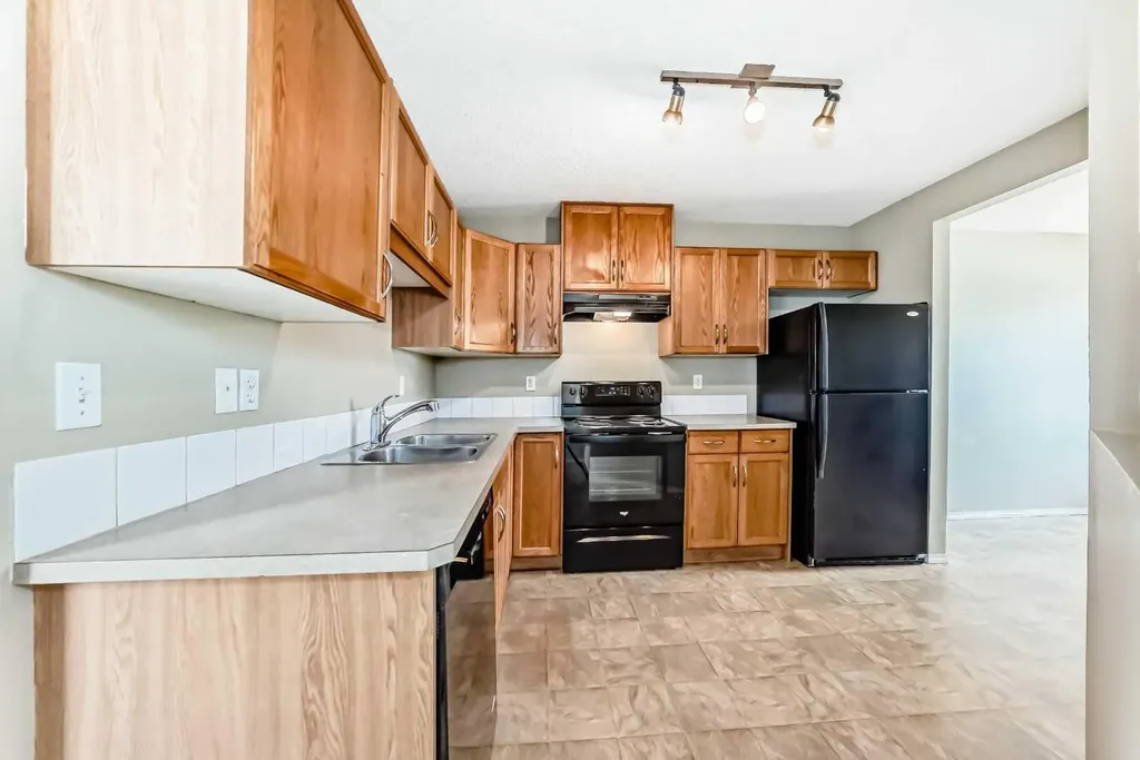 501 Saddlecrest Boulevard NE Calgary AB T3J0G2