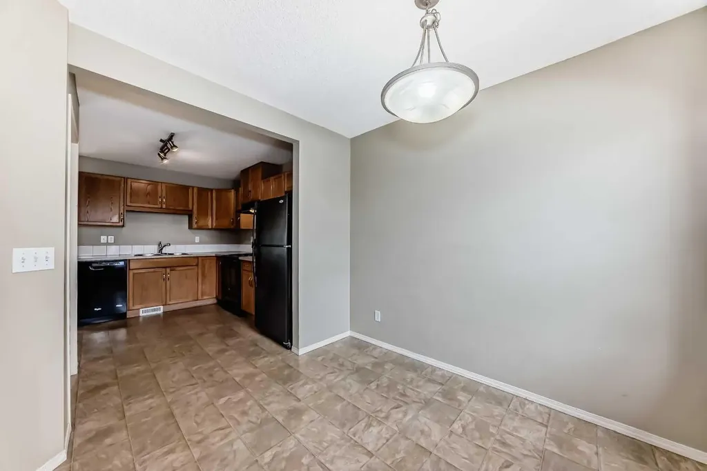 501 Saddlecrest Boulevard NE Calgary AB T3J0G2