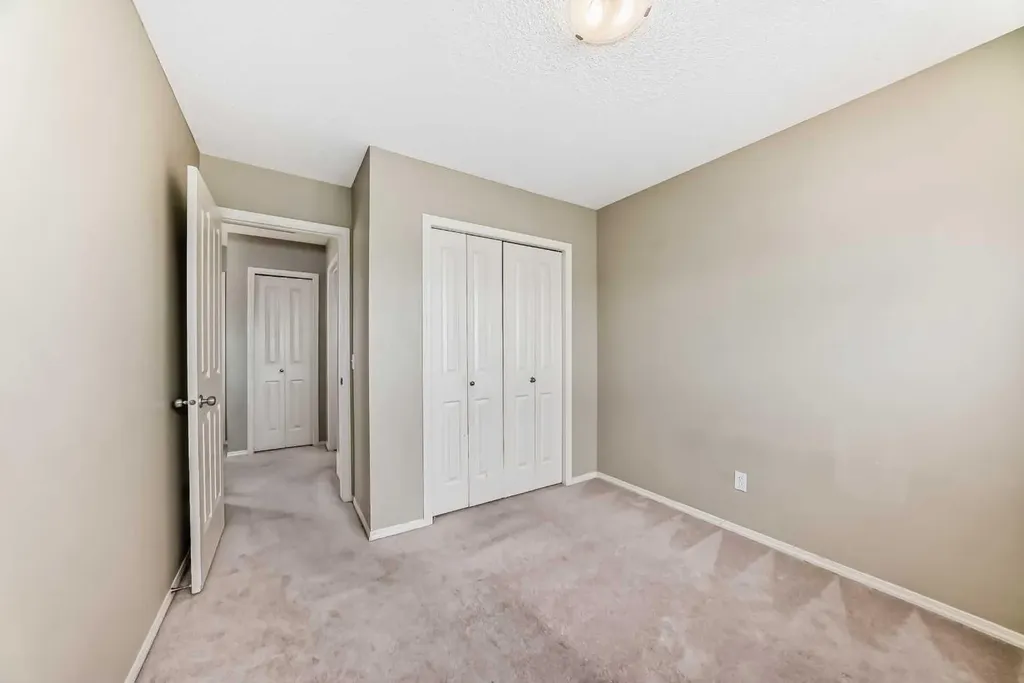 501 Saddlecrest Boulevard NE Calgary AB T3J0G2