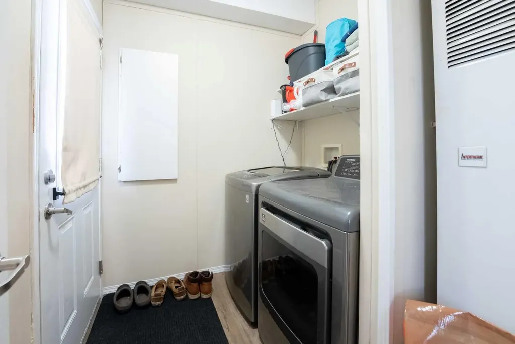 22408 27 Avenue Bellevue AB T0K 0C0