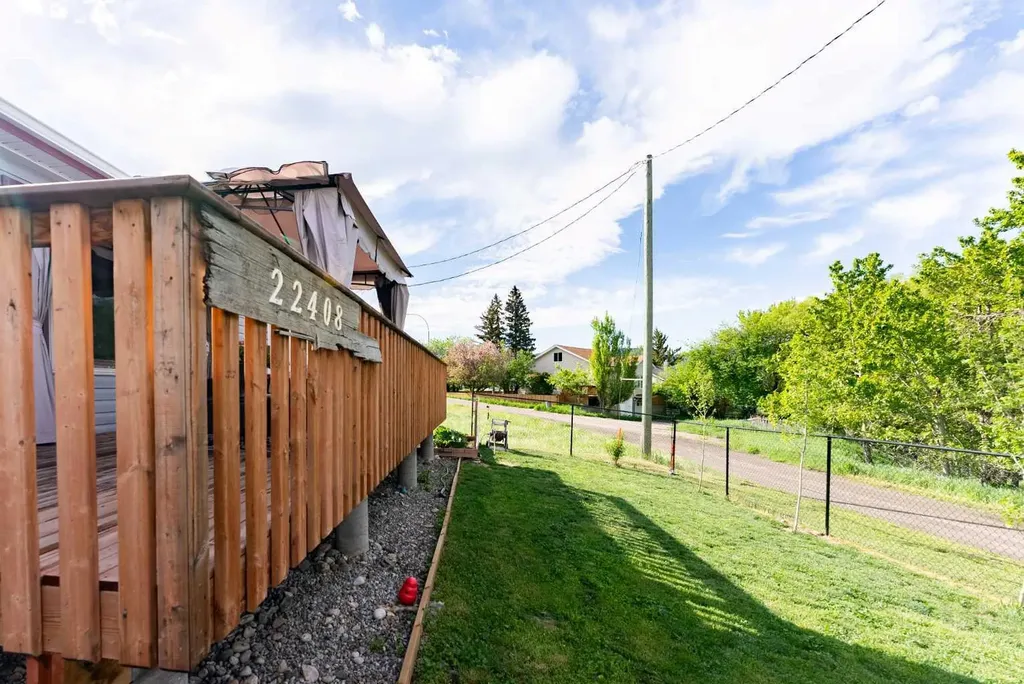 22408 27 Avenue Bellevue AB T0K 0C0